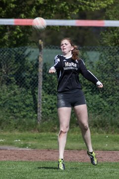 Bild 420 - Faustball Frauen Wiemersdorf